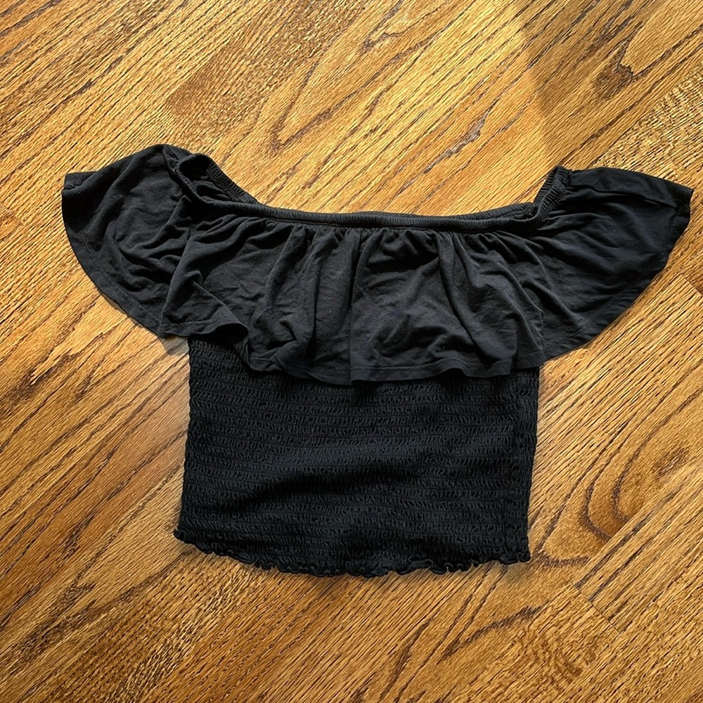 Abercrombie Off the Shoulder Crop Top